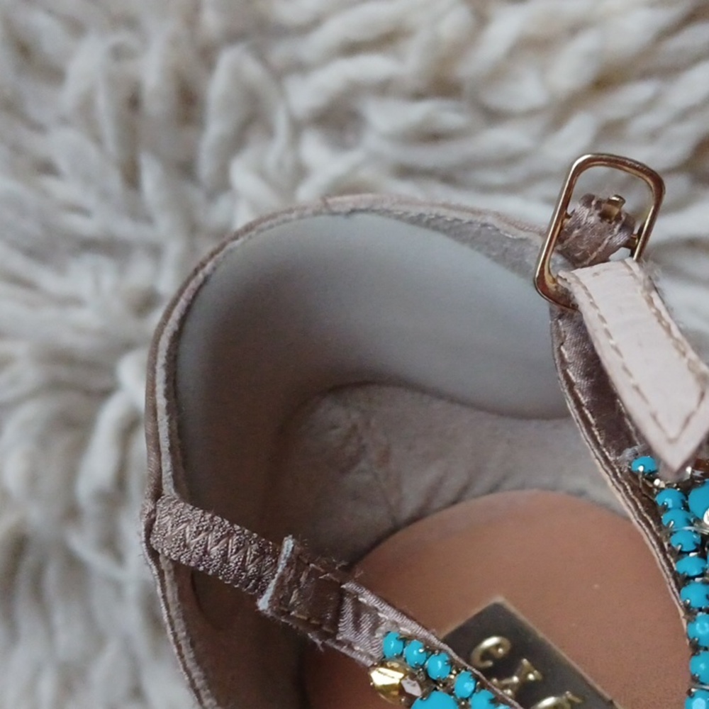 Sandals - Picture 14 of 16